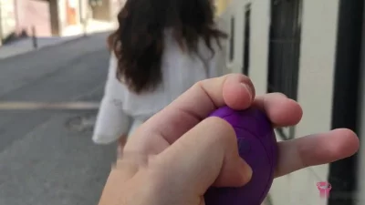 夹跳蛋出门逛街 异常难受啊  不好好学习 甘愿做小母狗